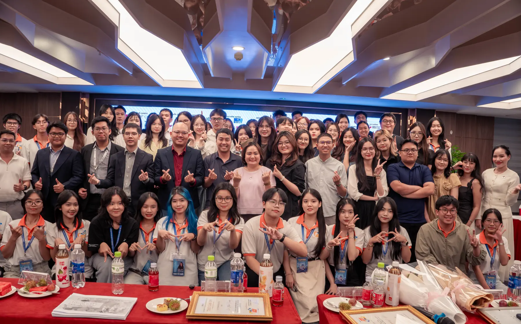 Cộng đồng tham gia một chương trình của MDS